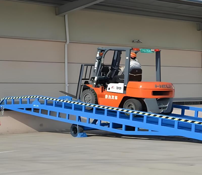 苏州移动式卸货平台（叉车用）